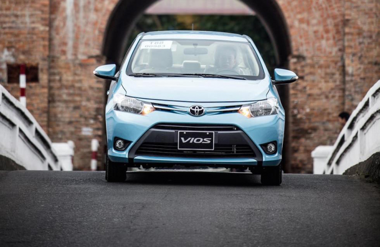 Toyota Việt Nam tặng bảo hiểm thân vỏ 1 năm cho Altis và Vios