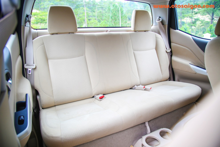 Đánh giá xe Nissan Navara EL: chiếc bán tải đúng nghĩa cho gia đình Đánh giá xe Nissan Navara EL: chiếc bán tải đúng nghĩa cho gia đình