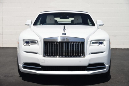 2016_rolls-royce_dawn-pic-7722632842082191378-1024x768.jpeg