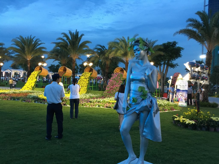 Cập nhật tiến độ Vinhomes Central Park Cập nhật tiến độ Vinhomes Central Park