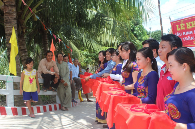 Khánh thành cầu từ thiện tại Cờ Đỏ - Khởi công xây cầu mới tại Kiên Lương