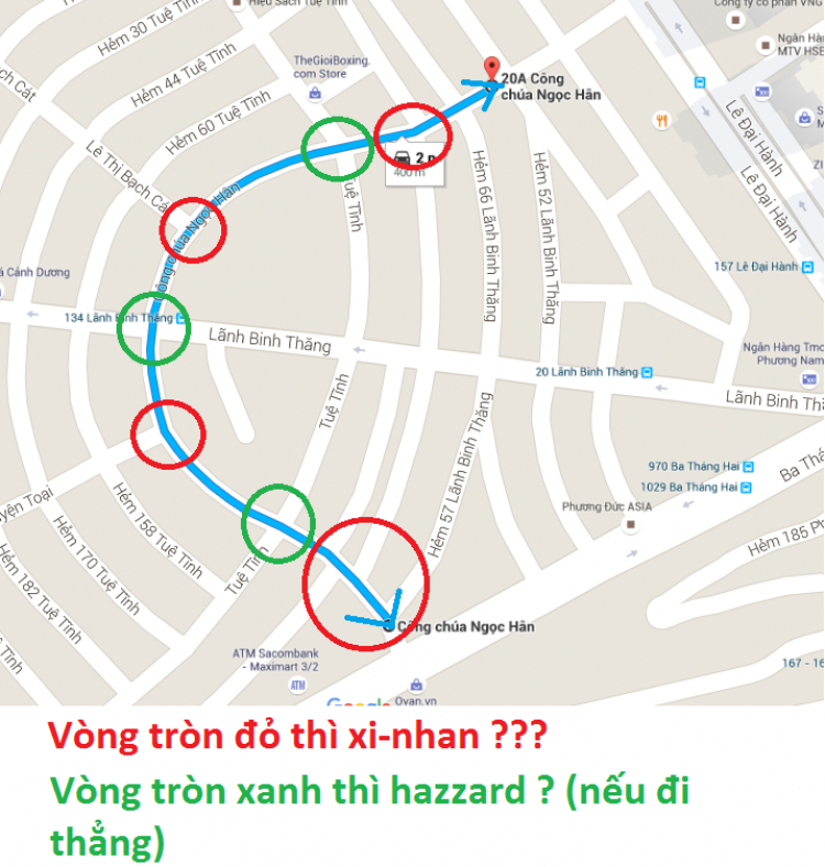 Có cần bật xi-nhan khi đi trên đường cong qua giao lộ ?