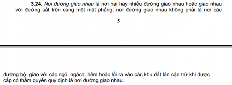 Có cần bật xi-nhan khi đi trên đường cong qua giao lộ ?