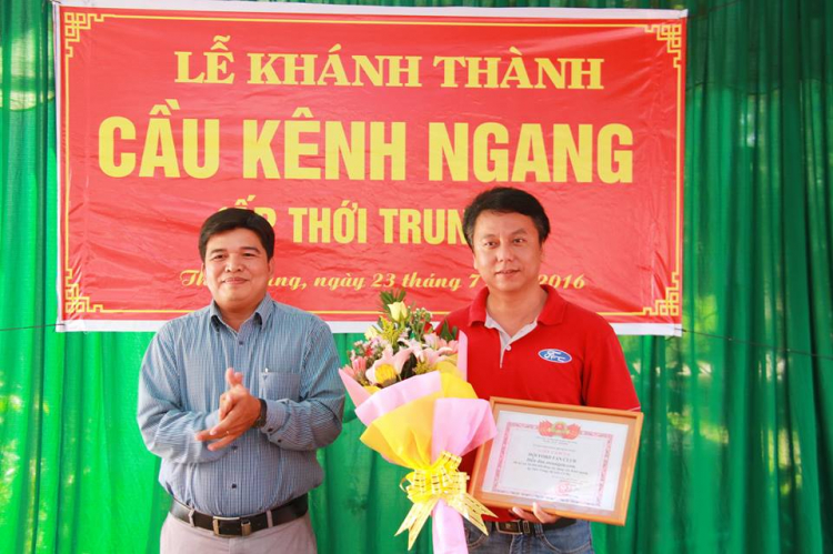 Khánh thành cầu từ thiện tại Cờ Đỏ - Khởi công xây cầu mới tại Kiên Lương Khánh thành cầu từ thiện tại Cờ Đỏ - Khởi công xây cầu mới tại Kiên Lương