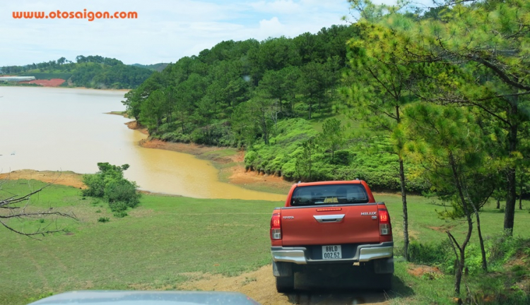 [Video] Khám phá Đà Lạt và Offroad nhẹ bằng Toyota Hilux