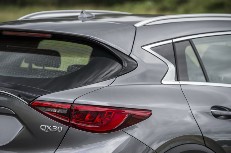 Infiniti QX30 2017 ra mắt vào tháng 9, giá từ 30.945 USD tại Mỹ Infiniti QX30 2017 ra mắt vào tháng 9, giá từ 30.945 USD tại Mỹ
