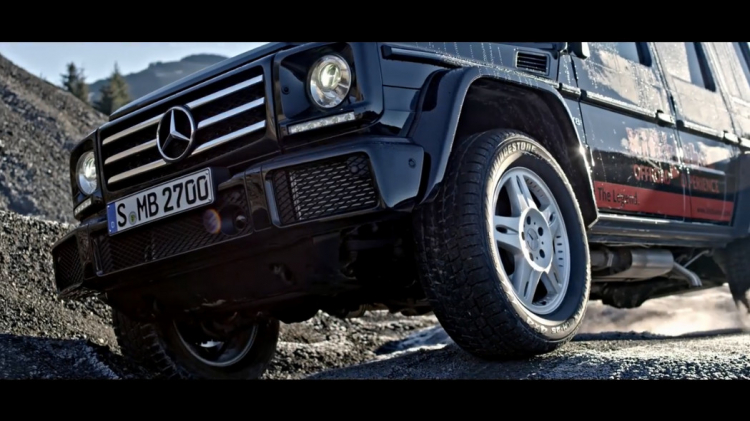 Xem Mercedes G500 thách thức cung off-road khó nhằn