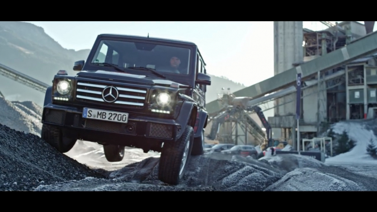 Xem Mercedes G500 thách thức cung off-road khó nhằn