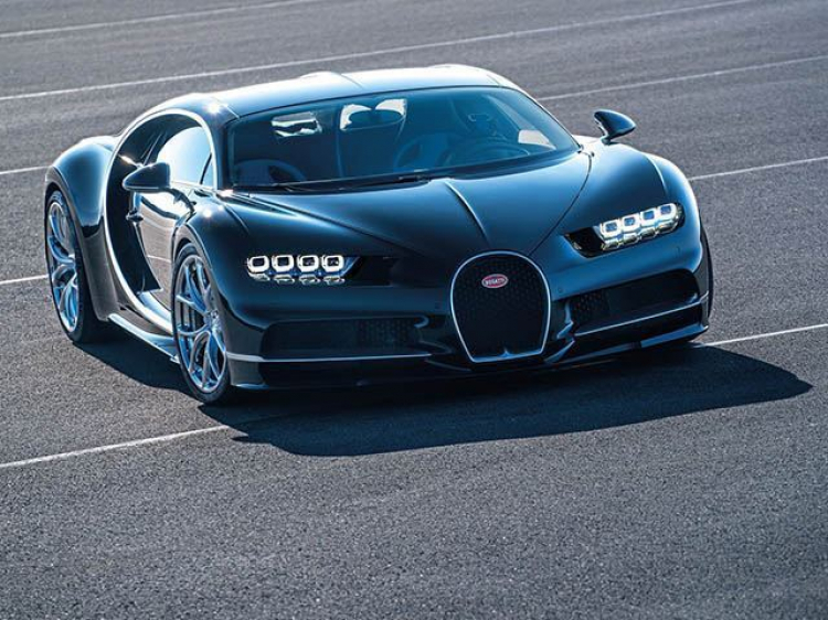 Hoàng tử Ả Rập mua một cặp xe Bugatti Chiron