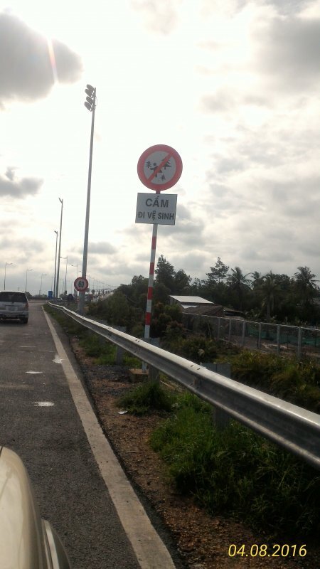 Hạn chế tốc độ 60 ở cầu Long Thành - cao tốc.