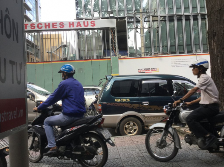 Bọn chúng đông quá