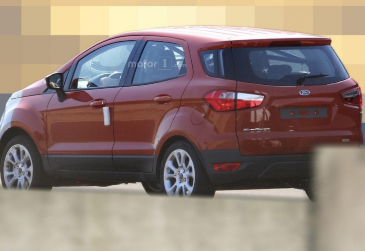 Ford EcoSport 2017 lộ ảnh không có bánh dự phòng