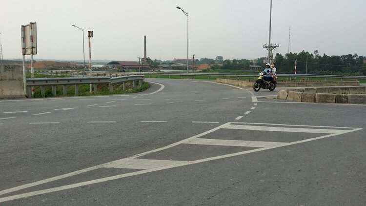 Oser nào 30L-0365 bơi vào đây