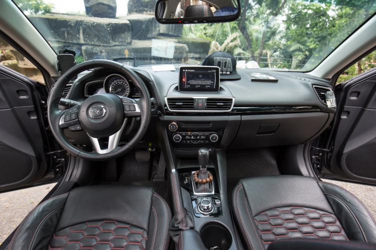 Quá trình nâng cấp Mazda3 của Thần Đèn tại khactrungoto. Quá trình nâng cấp Mazda3 của Thần Đèn tại khactrungoto.