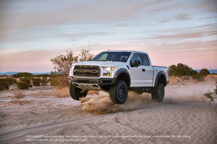 Ford F-150 Raptor sẽ “cực êm” với giảm xóc FOX mới