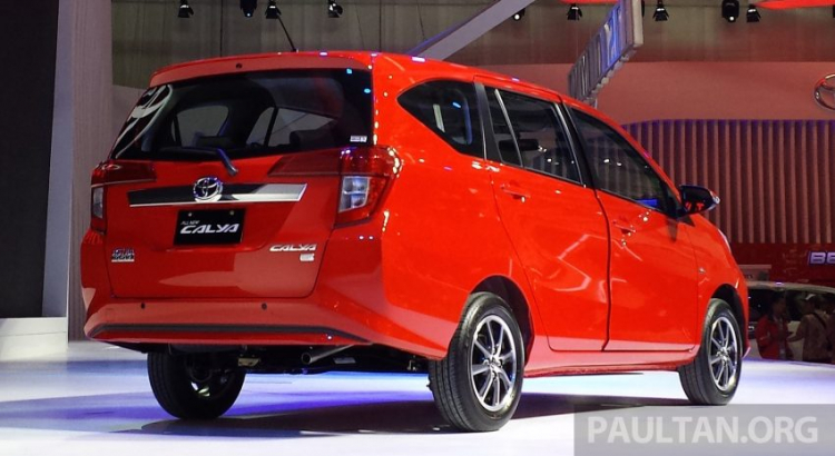 Ảnh thực tế Toyota Calya – MPV 7 chỗ giá tốt cho Đông Nam Á