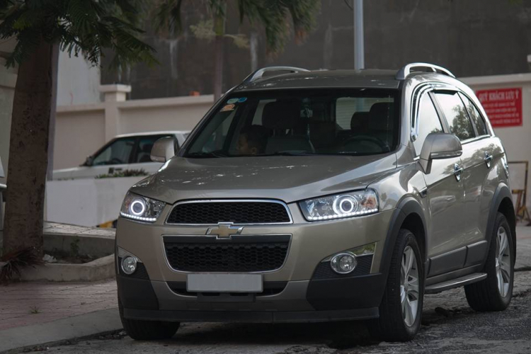 Nhờ tư vấn mua xe Chevrolet Captiva Revv