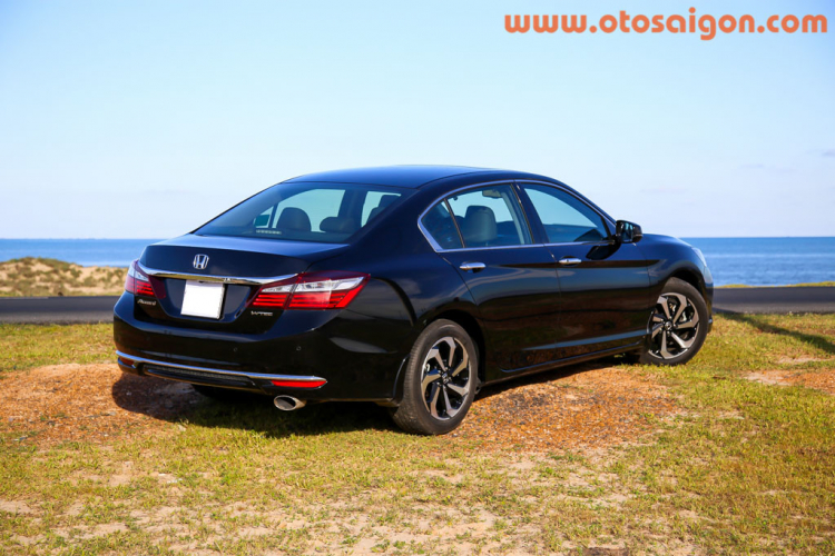 Honda Accord: Tìm chất thể thao trên xe hạng D