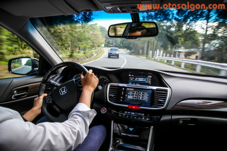 Honda Accord: Tìm chất thể thao trên xe hạng D Honda Accord: Tìm chất thể thao trên xe hạng D
