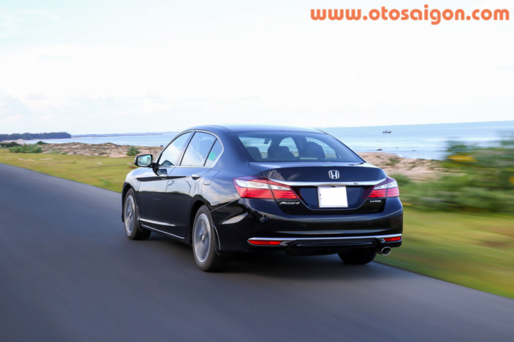 Honda Accord: Tìm chất thể thao trên xe hạng D