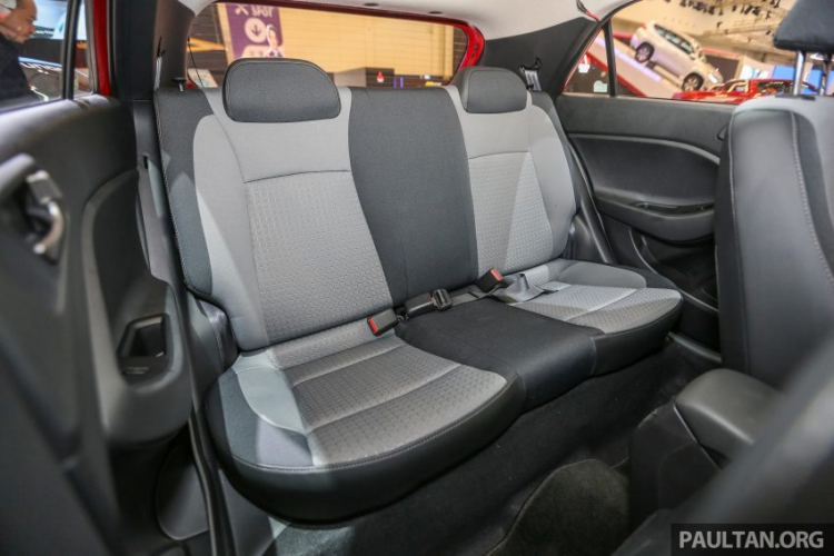 Hình ảnh Hyundai i20 hatchback ở triển lãm Indonesia Hình ảnh Hyundai i20 hatchback ở triển lãm Indonesia