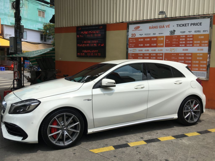 Lái thử mẫu xe đua đường phố Mercedes-AMG A45 4Matic 2016 Lái thử mẫu xe đua đường phố Mercedes-AMG A45 4Matic 2016