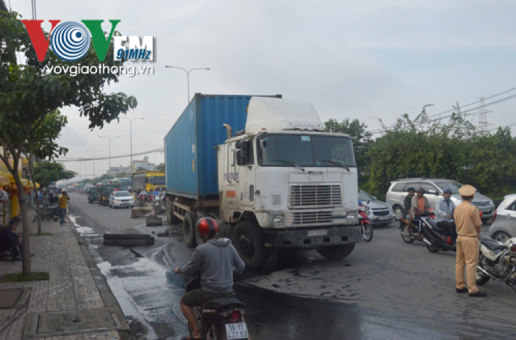 Container làm thịt con lươn Ql22