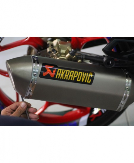 po-d-xe-may-akrapovic-titanium-mq045.jpg