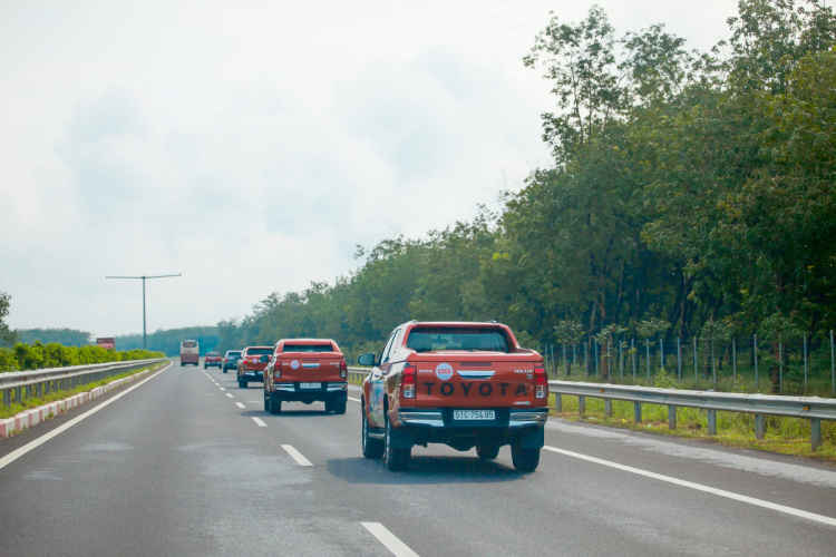 Ảnh hành trình Toyota Hilux chinh phục Tây Nguyên