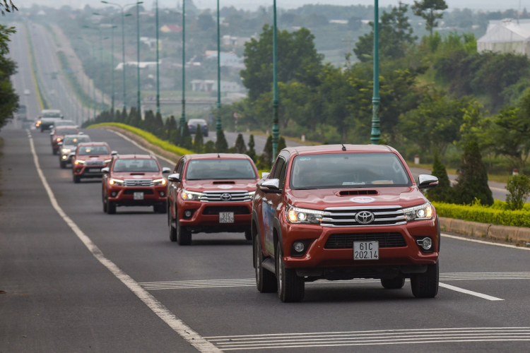 Ảnh hành trình Toyota Hilux chinh phục Tây Nguyên