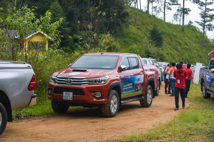 Ảnh hành trình Toyota Hilux chinh phục Tây Nguyên