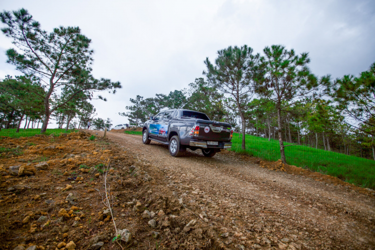Ảnh hành trình Toyota Hilux chinh phục Tây Nguyên Ảnh hành trình Toyota Hilux chinh phục Tây Nguyên