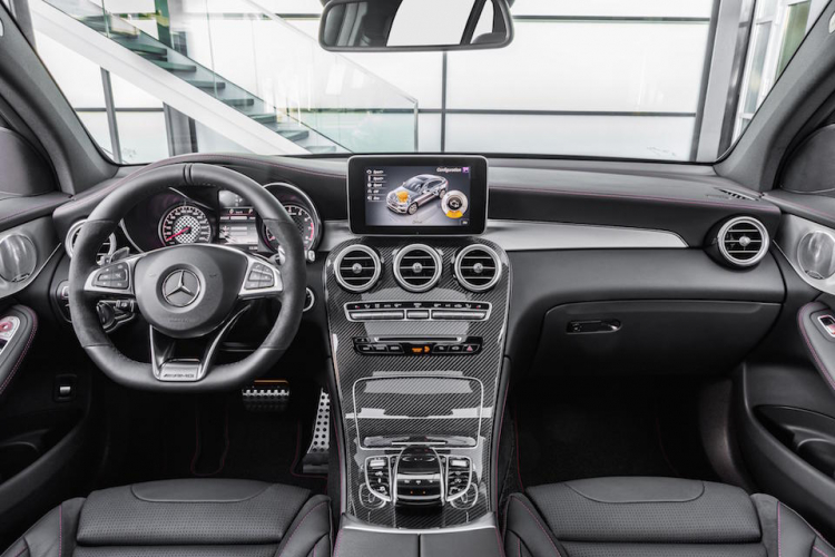 Mercedes-AMG GLC43 4Matic mạnh 362 mã lực