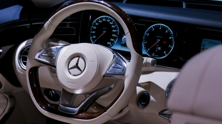 Mercedes hợp tác với Microsoft phát triển hệ thống ‘Văn phòng trên xe’