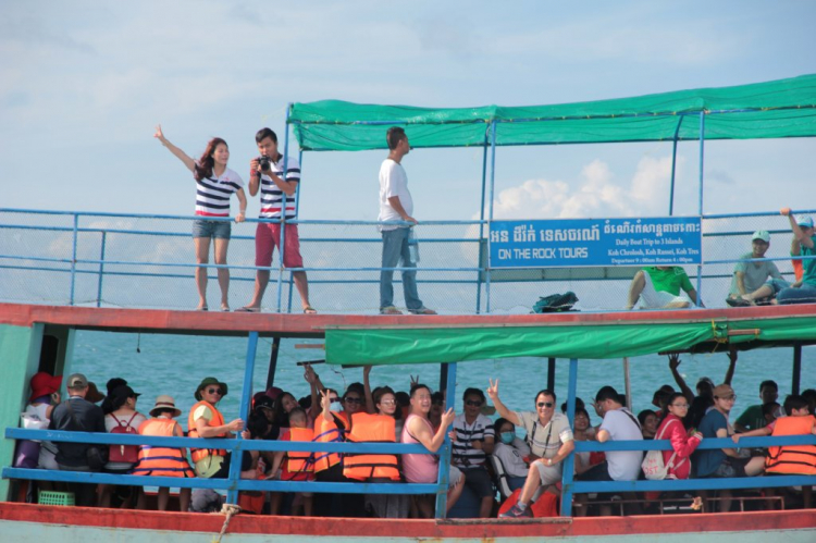 Caravan Phnom Penh - Shihanouk - Chào đón năm học mới