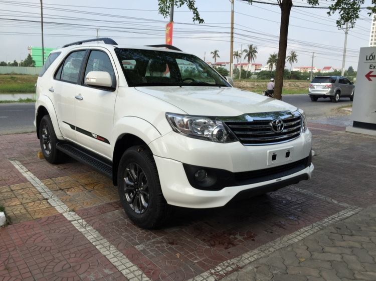 Phân vân Innova V 2016 và Fortuner Trd 4x2