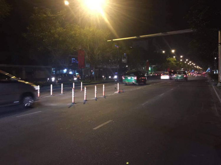 Những cái cọc trên đường Trường Sơn?!