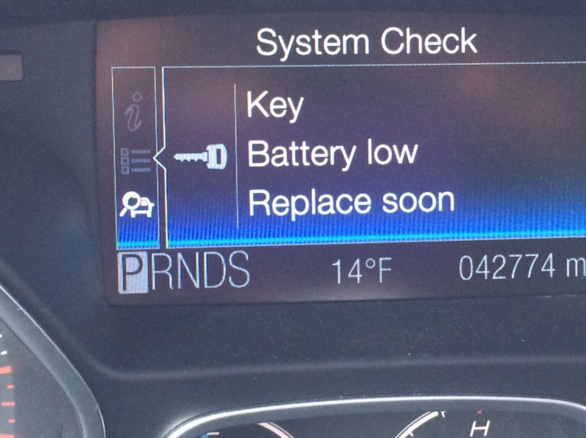 Key Battery Low Replace Soon là gì? Cách Khắc Phục và Giải Pháp Hiệu Quả