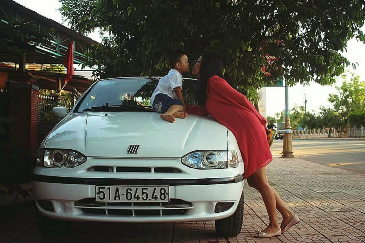 Lính mới 2 tuần mua 2 chiếc Fiat Sienna Lính mới 2 tuần mua 2 chiếc Fiat Sienna