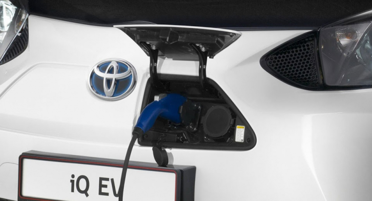 Toyota nói chi phí sản xuất xe điện rẻ hơn xe hybrid