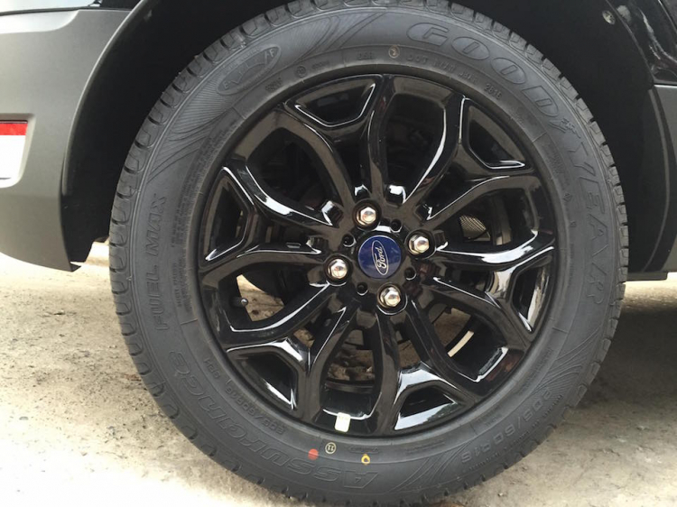 Ảnh thực tế Ford EcoSport Black Edition tại Việt Nam