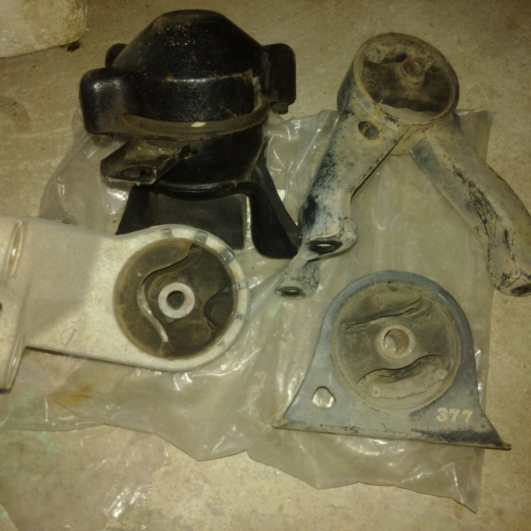 Thanh lý đồ xe Mitsubishi Thanh lý đồ xe Mitsubishi