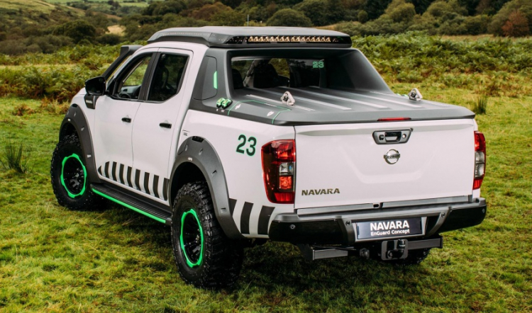 Nissan Navara EnGuard Concept: xe bán tải dành cho cứu hộ chuyên nghiệp