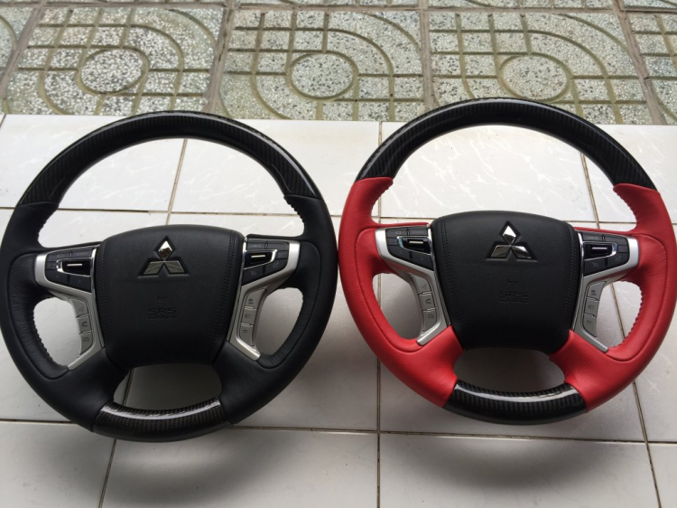 Độ vô lăng Pajero Sport có lẫy chuyển số vô lăng cho Grandis Độ vô lăng Pajero Sport có lẫy chuyển số vô lăng cho Grandis