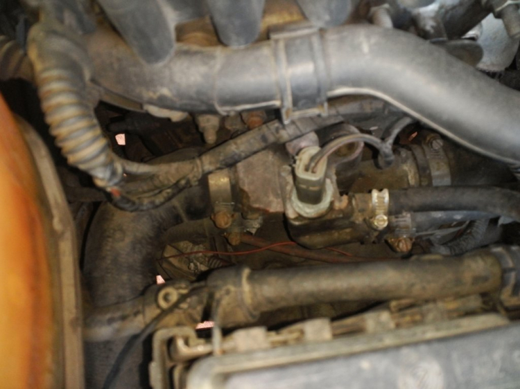 Van hằng nhiệt chi fiat siena 1.6 Van hằng nhiệt chi fiat siena 1.6