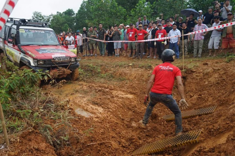 LAND CRUISER  FRIENDCLUB (LFC) "Where there were NO ROADS, there was LAND CRUISER"