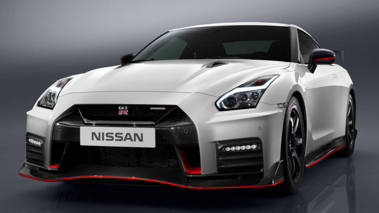 Nissan GT-R Nismo 2017 có giá từ 175.000 USD tại Mỹ