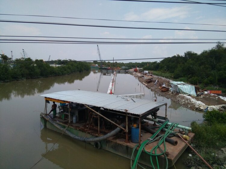 cơn mưa to khủng, khu nào lụt thế các bác :D