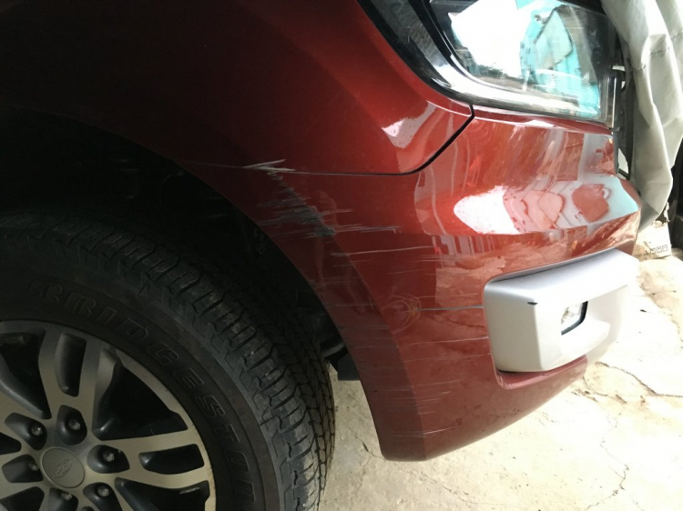Nhờ mọi người chỉ giáo về tai nạn của con vợ 2 (Kia Cerato) Nhờ mọi người chỉ giáo về tai nạn của con vợ 2 (Kia Cerato)