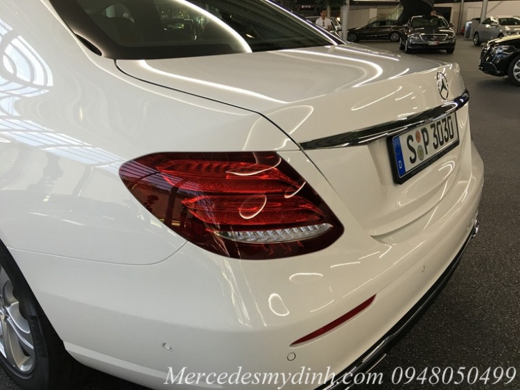 Ảnh nóng Mercedes-Benz E-Class 2017 lộ diện hoàn toàn